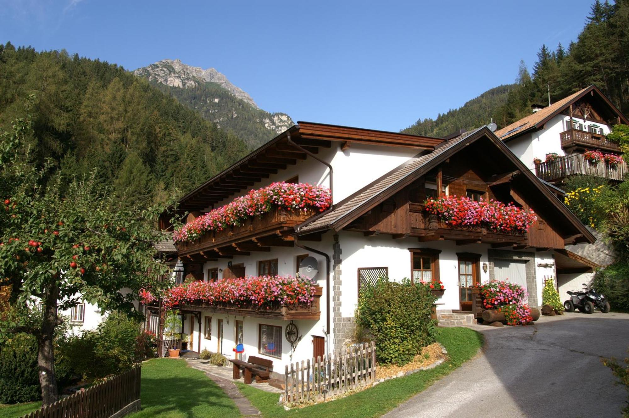 Kassnhof - Urlaub In Den Bergen Apartment Telfes im Stubai Exterior photo